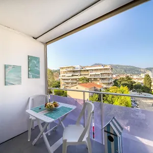 https://blue-beach.fr-provencehotel.com