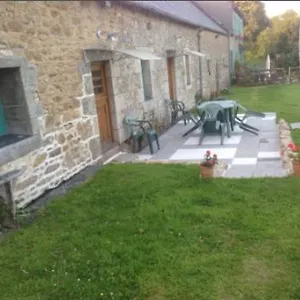https://captivating-2-bed-cottage-in-kerien.inbrittany.com